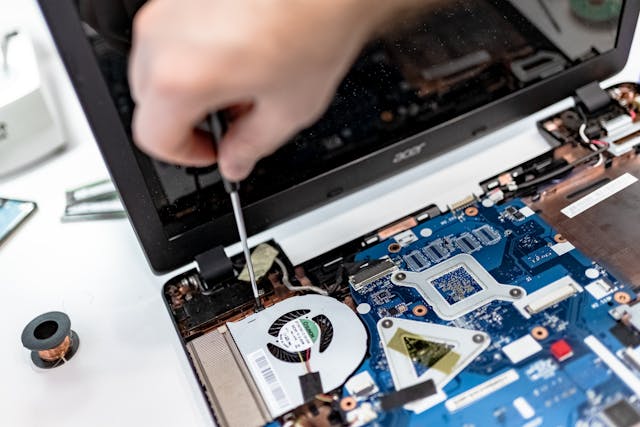 técnico em informática, manutenção de computadores, manutenção de notebooks, curso de manutenção de computadores